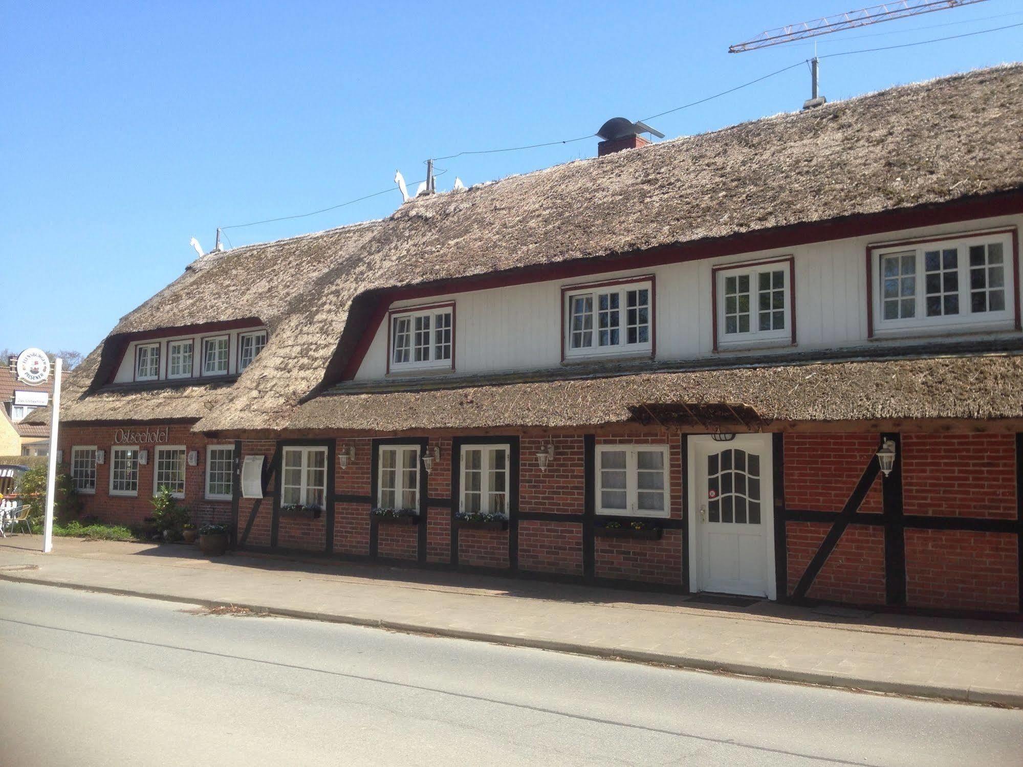 Das Ostseehotel Blekendorf Exterior photo